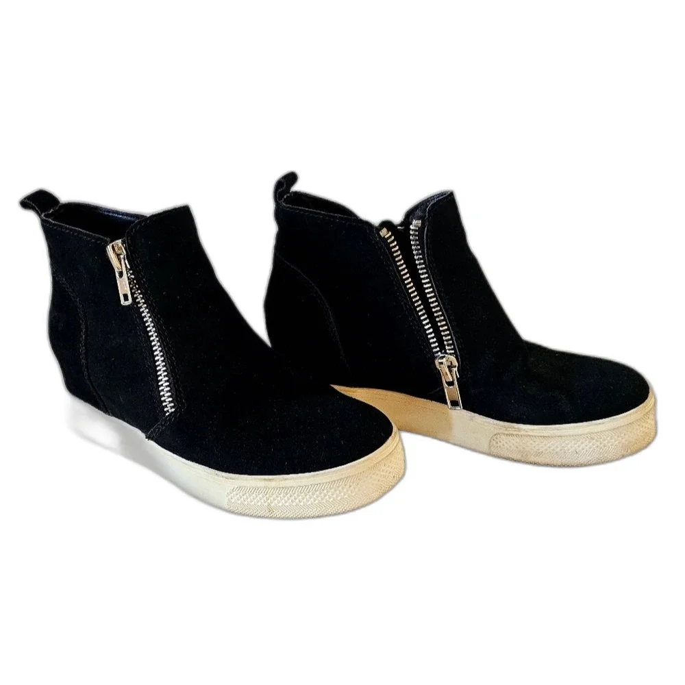 Steve Madden Wedgie Black Suede Ankle Booties | Size 7.5